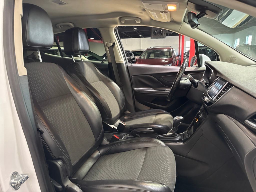 2019 Buick Encore FWD 4dr Preferred - 23071730 - 24
