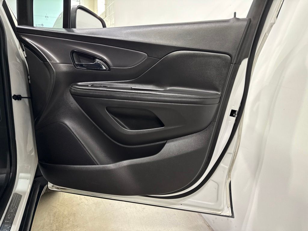 2019 Buick Encore FWD 4dr Preferred - 23071730 - 25