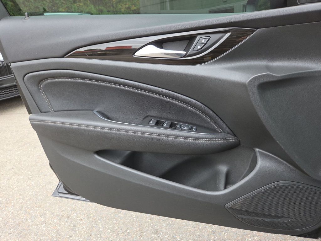 Buick Regal photo 19