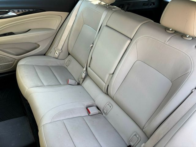 2019 Buick Regal TourX 5dr Wagon Essence AWD - 23029564 - 16