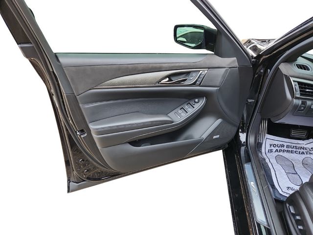 2019 Cadillac CTS-V Sedan 4dr Sedan with Upgraded 19'' Wheels & Red Brembo Brake Calipers - 22934158 - 9