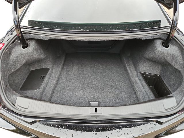 2019 Cadillac CTS-V Sedan 4dr Sedan with Upgraded 19'' Wheels & Red Brembo Brake Calipers - 22934158 - 23