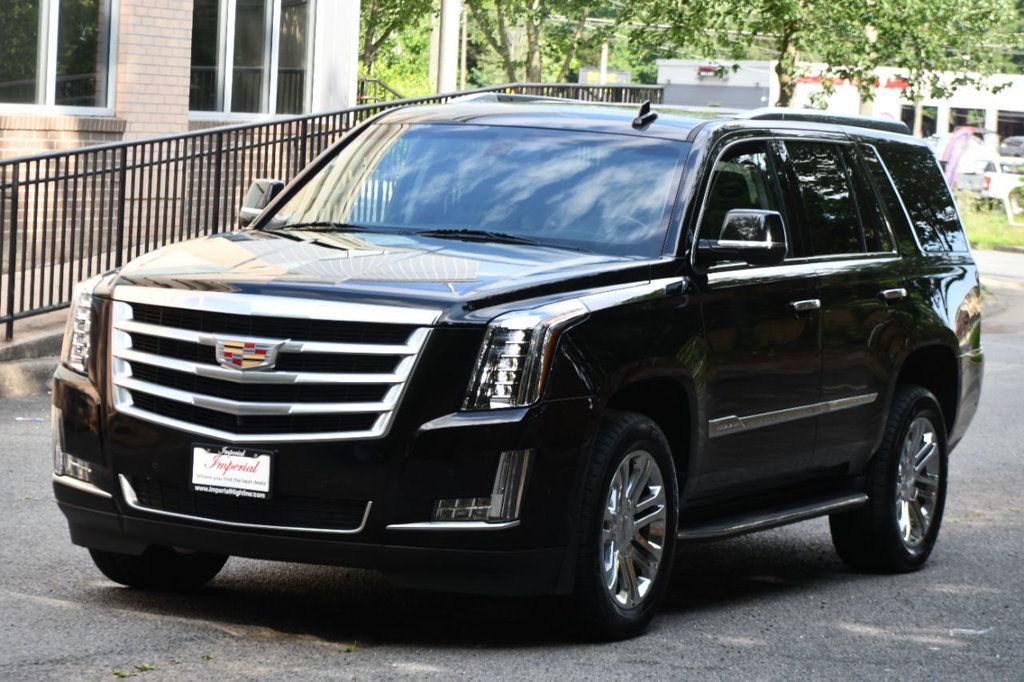 2019 Cadillac Escalade Premium Luxury photo 3