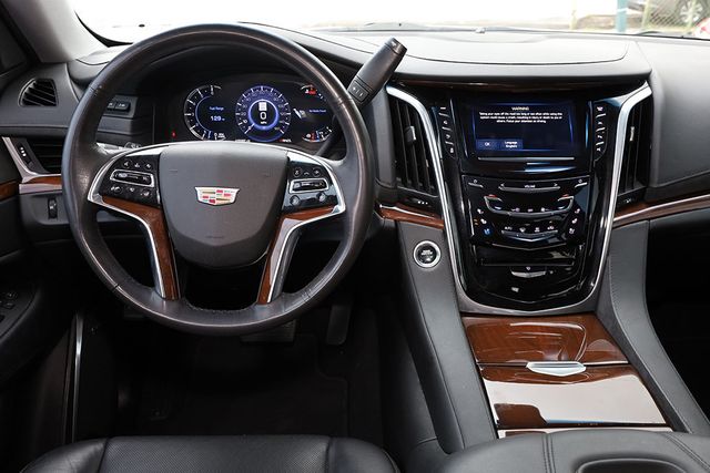 2019 CADILLAC ESCALADE 4WD 4dr Luxury - 23090187 - 25