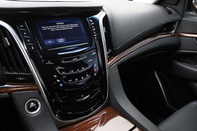 2019 CADILLAC ESCALADE 4WD 4dr Luxury - 23090187 - 29