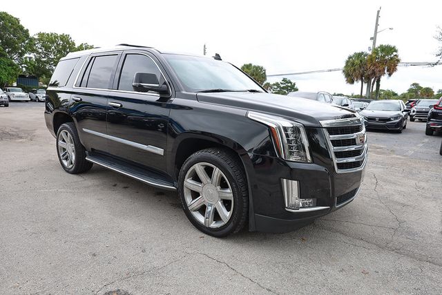 2019 CADILLAC ESCALADE 4WD 4dr Luxury - 23090187 - 4
