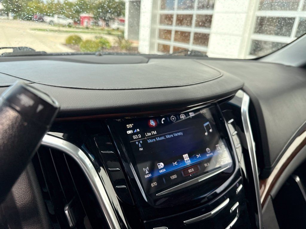 2019 Cadillac Escalade 4WD 4dr Luxury - 23096827 - 14