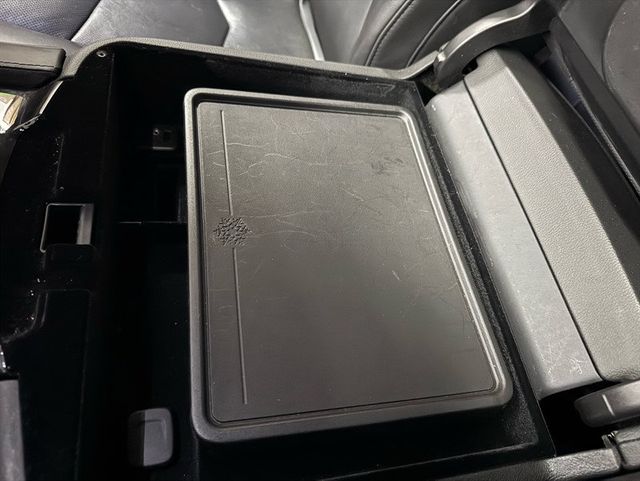 2019 Cadillac Escalade 4WD 4dr Platinum - 22956274 - 29