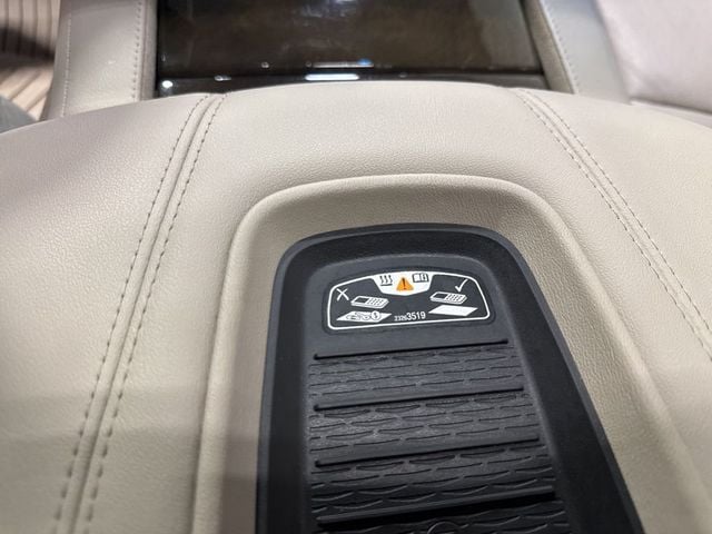 2019 Cadillac Escalade 4WD 4dr Premium Luxury - 22971306 - 28