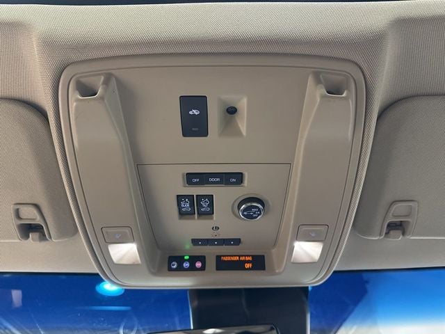 2019 Cadillac Escalade 4WD 4dr Premium Luxury - 22971306 - 30