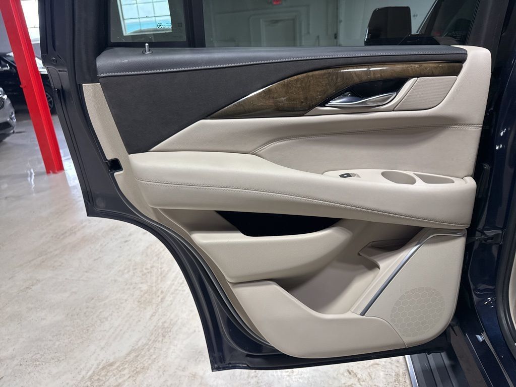 2019 Cadillac Escalade 4WD 4dr Premium Luxury - 22971306 - 46