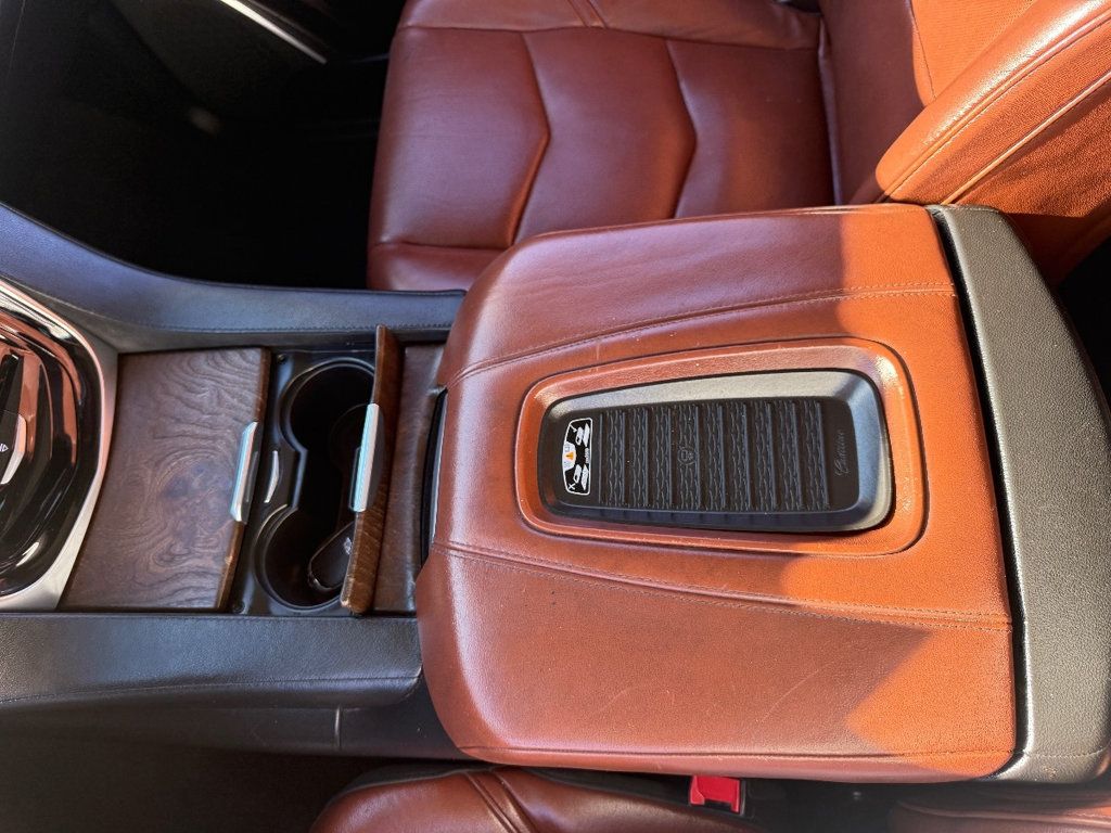 2019 Cadillac Escalade 4WD 4dr Premium Luxury - 22937116 - 30