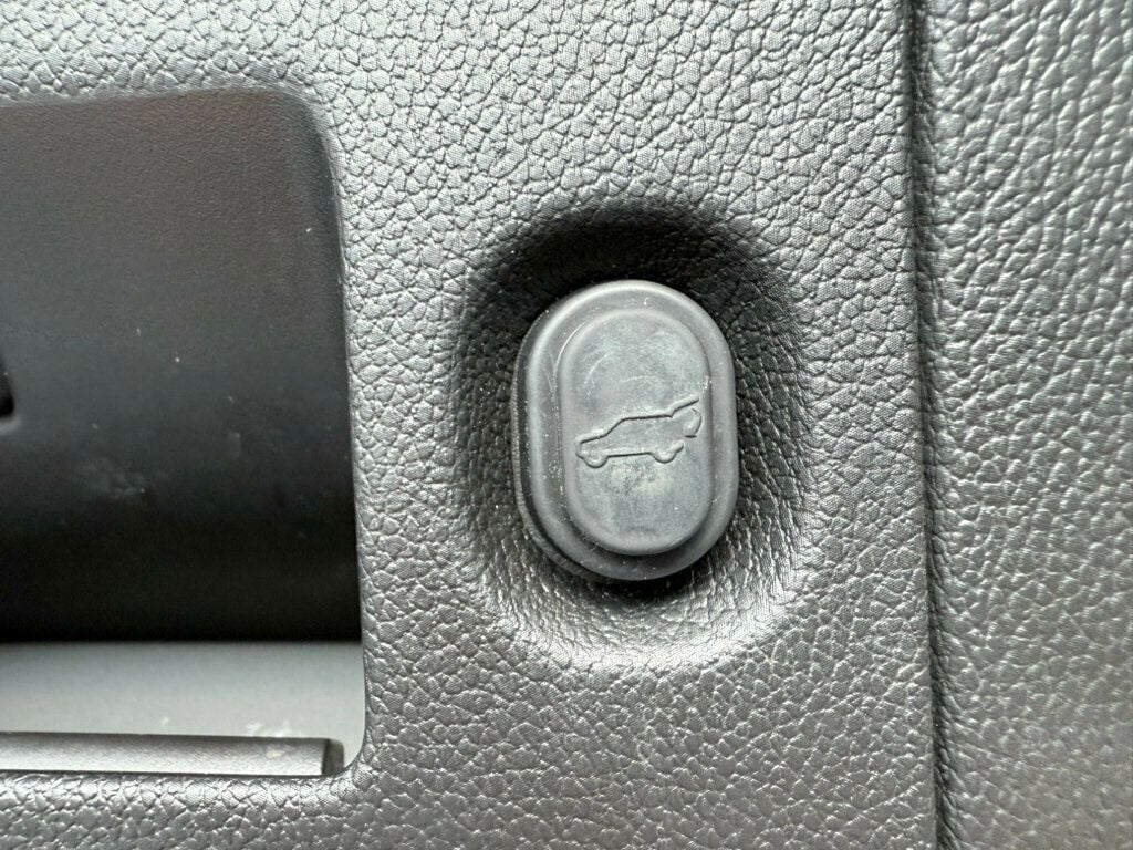 2019 Cadillac Escalade 4WD 4dr Premium Luxury - 22860084 - 43