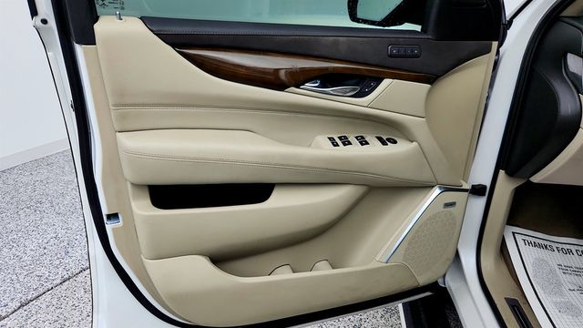 2019 Cadillac Escalade 4WD 4dr Premium Luxury w/ Power Retractable Assist Steps - 23012328 - 10