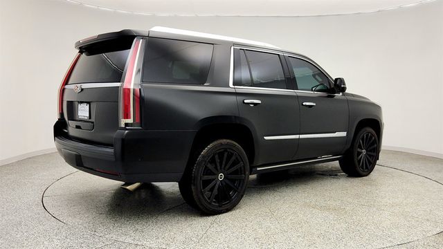 2019 Cadillac Escalade 4WD 4dr Premium Luxury w/ Power Retractable Assist Steps - 23012328 - 4