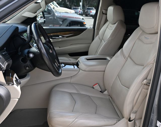 2019 Cadillac Escalade Luxury - 22989341 - 12