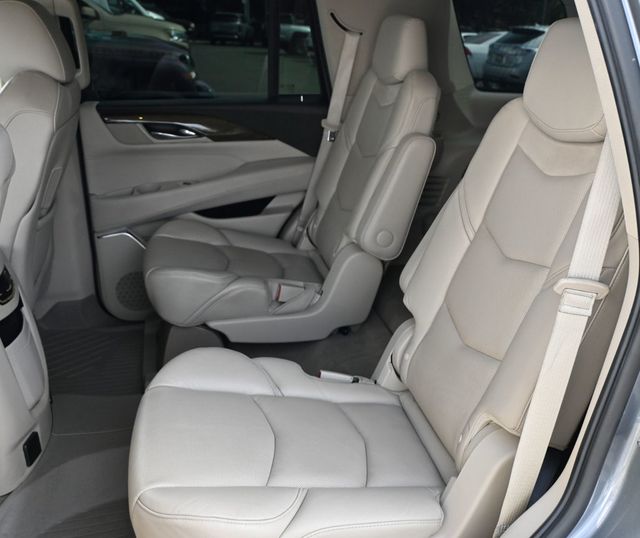 2019 Cadillac Escalade Luxury - 22989341 - 13