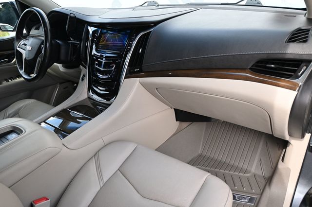 2019 Cadillac Escalade Luxury - 22989341 - 8