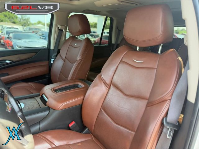 2019 Cadillac Escalade Luxury Sport Utility 4D - 23066952 - 13