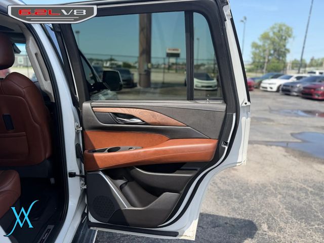 2019 Cadillac Escalade Luxury Sport Utility 4D - 23066952 - 17