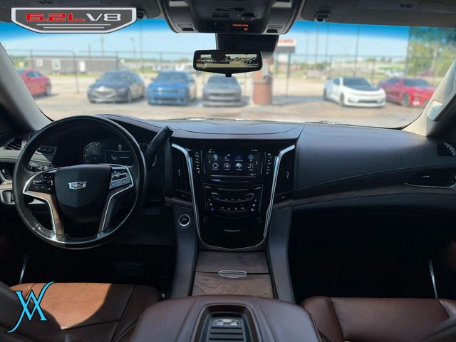 2019 Cadillac Escalade Luxury Sport Utility 4D - 23066952 - 28