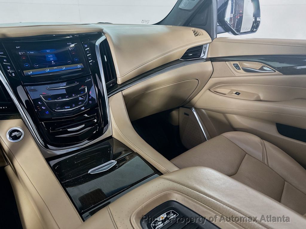 2019 Cadillac Escalade Platinum - 22541203 - 29