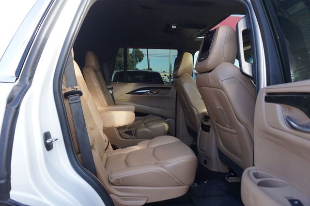 2019 Cadillac Escalade PLATINUM, 4X4, THIRD ROW SEATING, LEATHER SEATS, MOON ROOF - 22984705 - 21