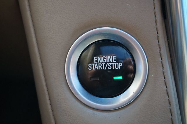 2019 Cadillac Escalade PLATINUM, 4X4, THIRD ROW SEATING, LEATHER SEATS, MOON ROOF - 22984705 - 32