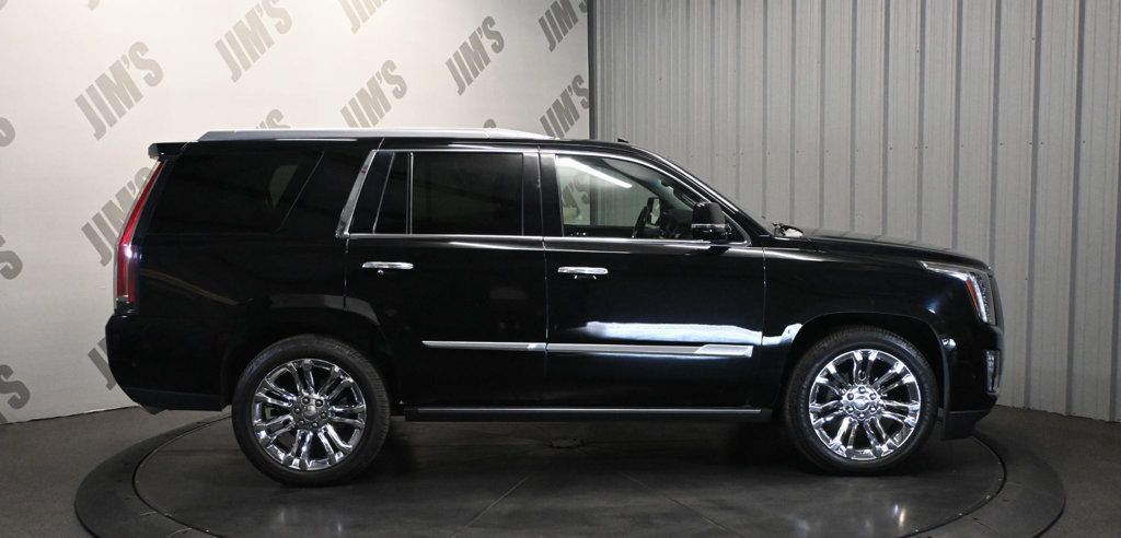 Cadillac Escalade photo 4