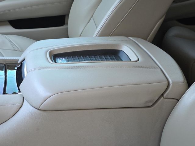 2019 Cadillac Escalade ESV 2WD 4dr Luxury - 23094461 - 7