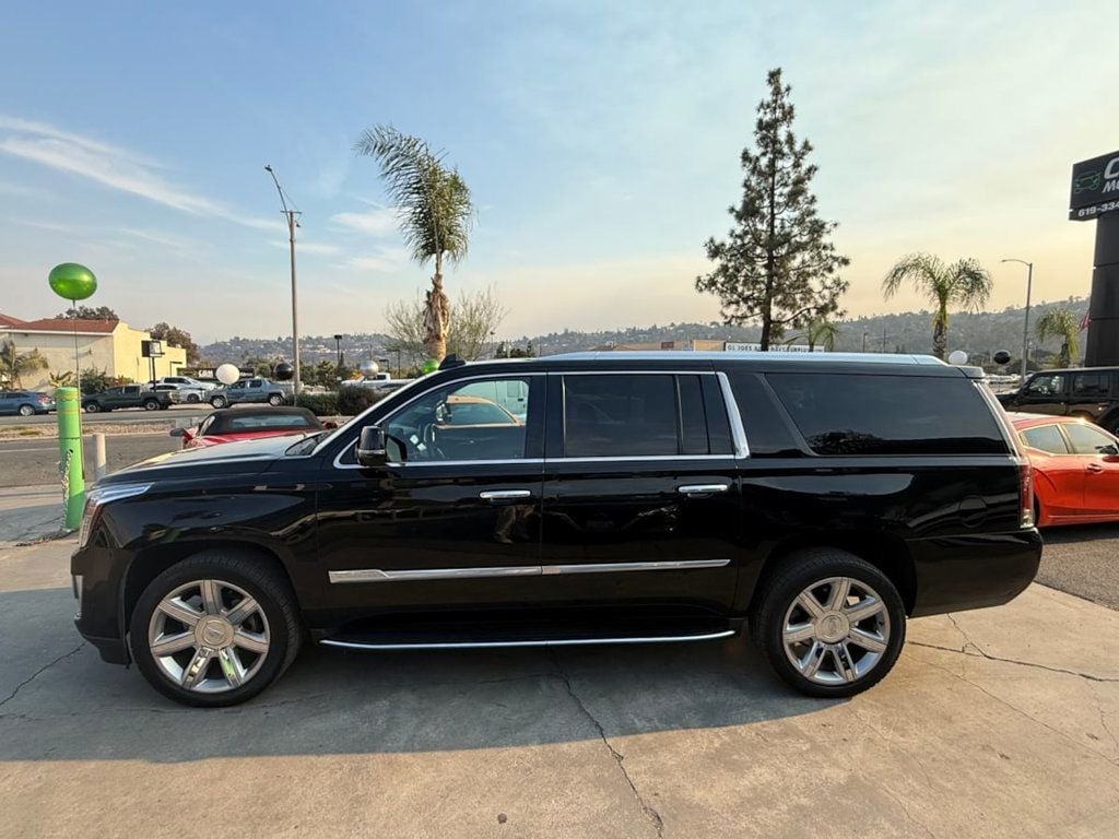 2019 Cadillac Escalade ESV 2WD 4dr Luxury - 22758497 - 5