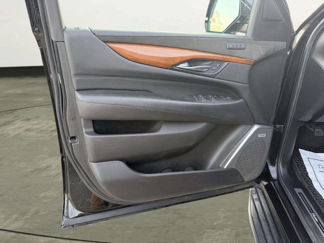 2019 Cadillac Escalade ESV 4WD 4dr Luxury - 23010041 - 13