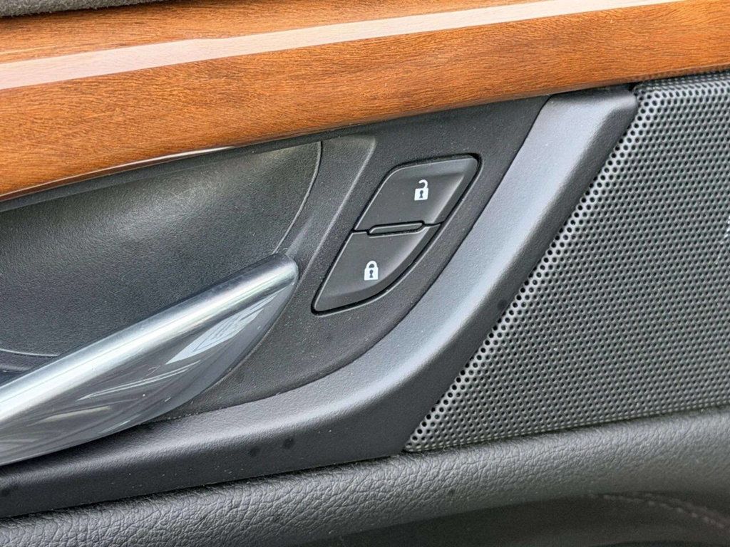 2019 Cadillac Escalade ESV 4WD 4dr Luxury - 23010041 - 14