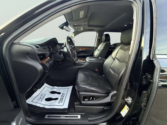 2019 Cadillac Escalade ESV 4WD 4dr Luxury - 23010041 - 17