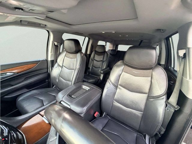 2019 Cadillac Escalade ESV 4WD 4dr Luxury - 23010041 - 18