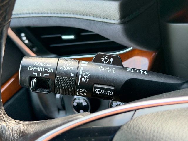 2019 Cadillac Escalade ESV 4WD 4dr Luxury - 23010041 - 35