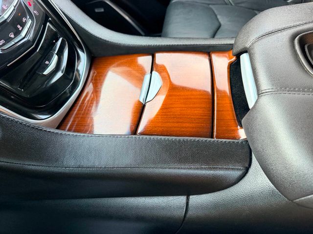 2019 Cadillac Escalade ESV 4WD 4dr Luxury - 23010041 - 45