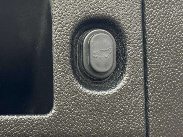 2019 Cadillac Escalade ESV 4WD 4dr Luxury - 23010041 - 6