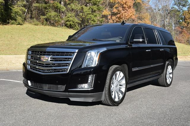 2019 Cadillac Escalade ESV Platinum photo 1