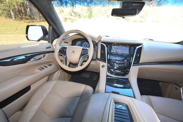 2019 Cadillac Escalade ESV Platinum photo 16