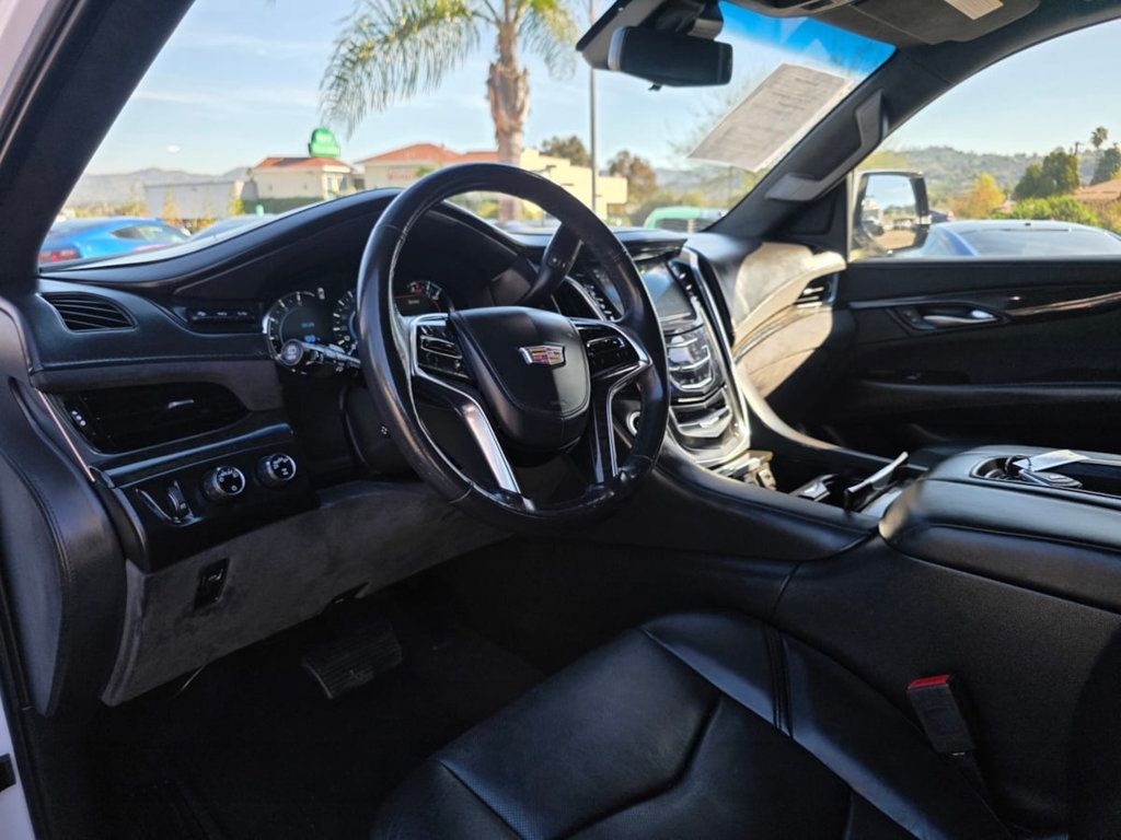 2019 Cadillac Escalade ESV 4WD 4dr Platinum - 22974401 - 13