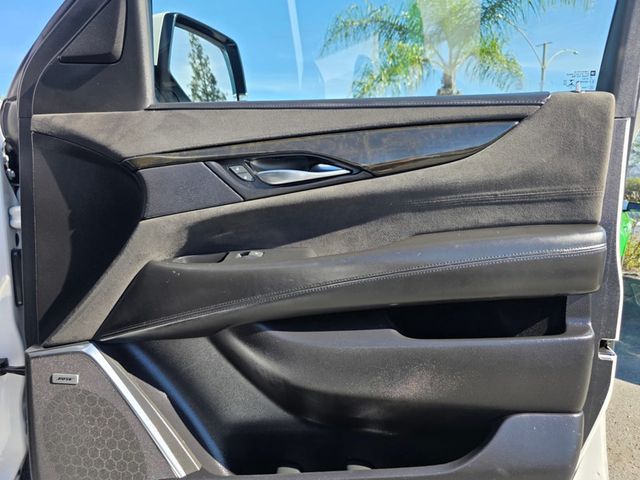2019 Cadillac Escalade ESV 4WD 4dr Platinum - 22974401 - 31