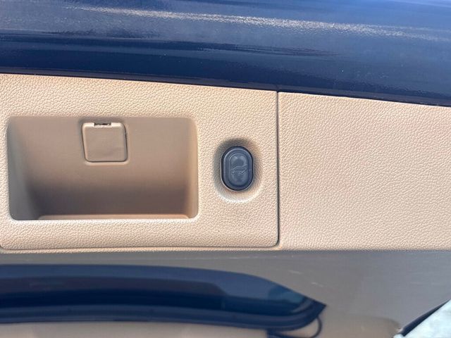 2019 Cadillac Escalade ESV 4WD 4dr Platinum - 23062390 - 46