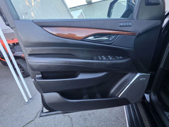 2019 Cadillac Escalade ESV 4WD 4dr Premium Luxury - 22951924 - 10