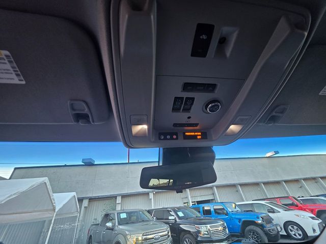 2019 Cadillac Escalade ESV 4WD 4dr Premium Luxury - 22951924 - 24