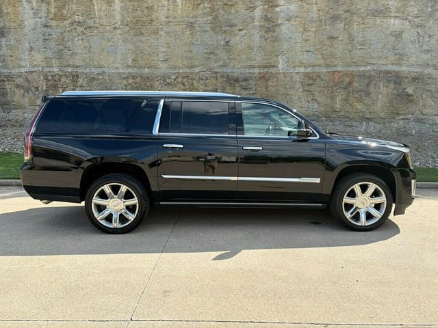 2019 Cadillac Escalade ESV 4WD 4dr Premium Luxury - 23042184 - 1
