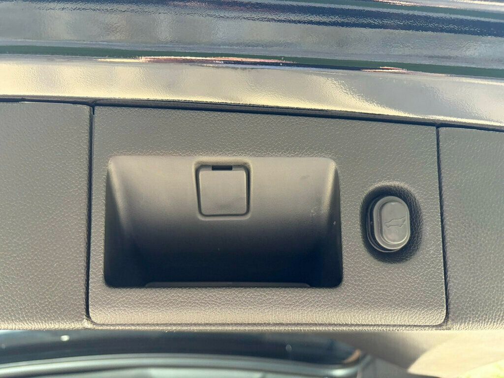 2019 Cadillac Escalade ESV 4WD 4dr Premium Luxury - 23042184 - 24