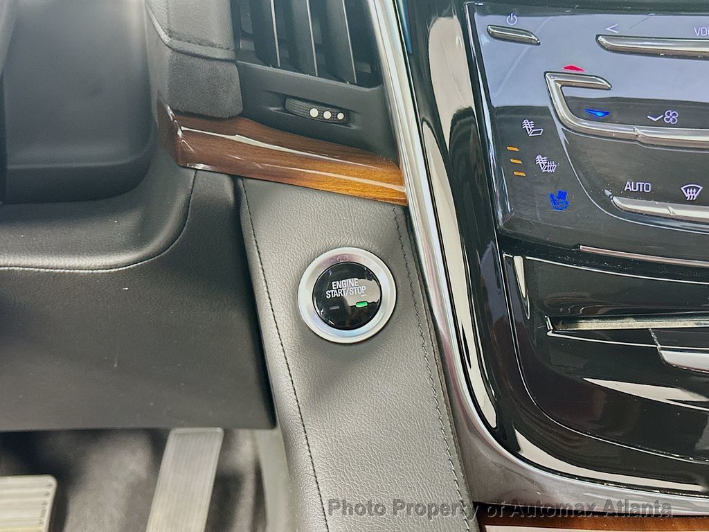 2019 Cadillac Escalade ESV Luxury - 22535387 - 16