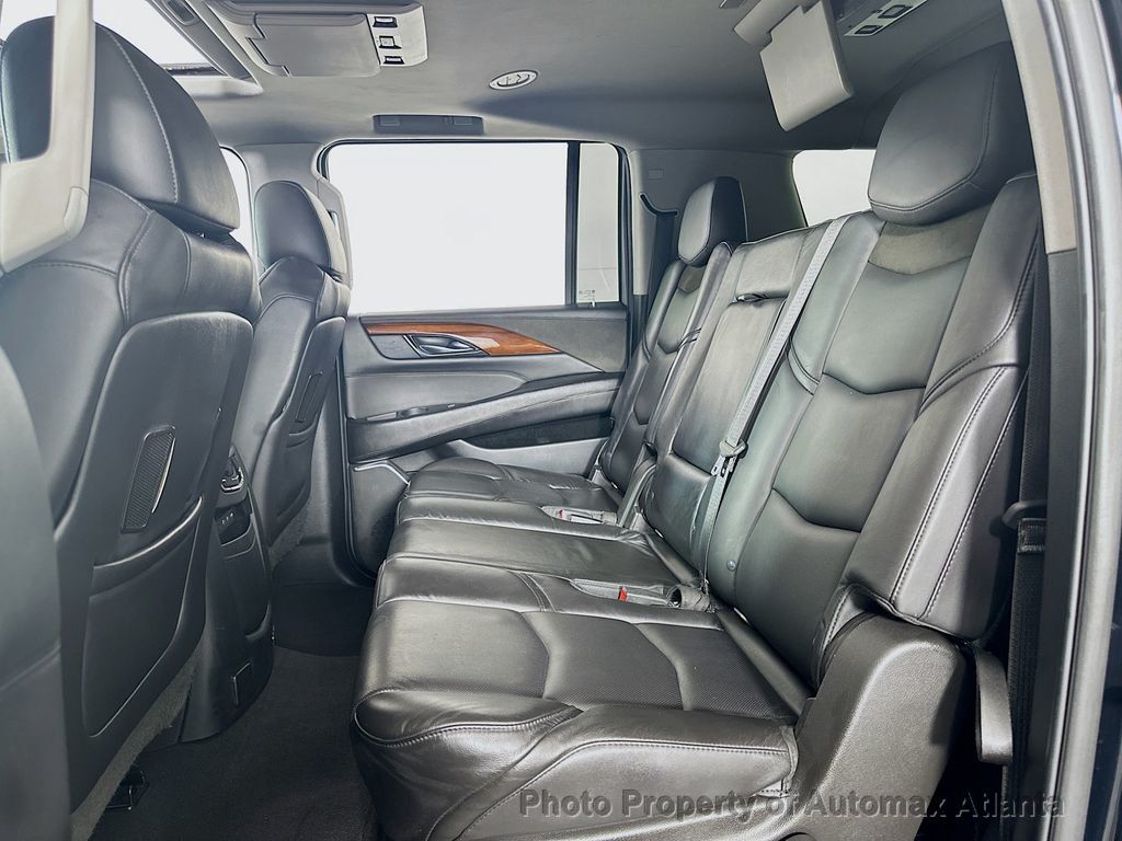 2019 Cadillac Escalade ESV Luxury - 22535387 - 30