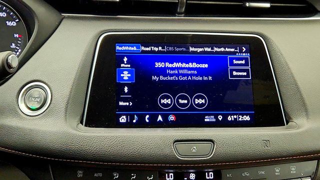 2019 Cadillac XT4 4dr Premium Luxury w/ Comfort & Technology Preferred Package - 23031123 - 18